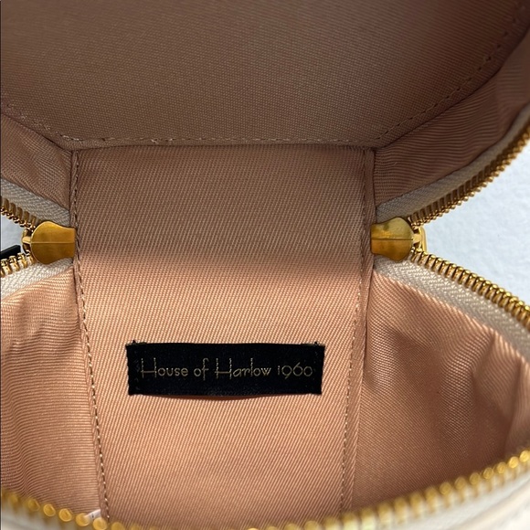 House of Harlow 1960 | Mini Bucket Bag w/ Crossbody - Picture 10 of 13